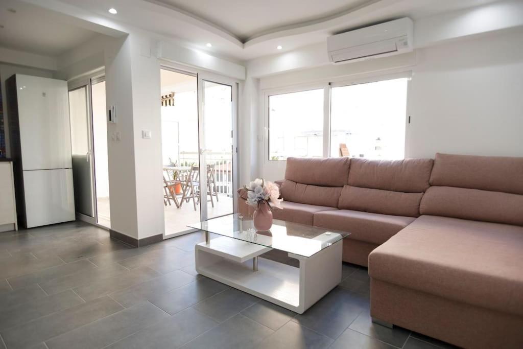 Cozy Apartment, Very Fresh At Playa De Gandia מראה חיצוני תמונה